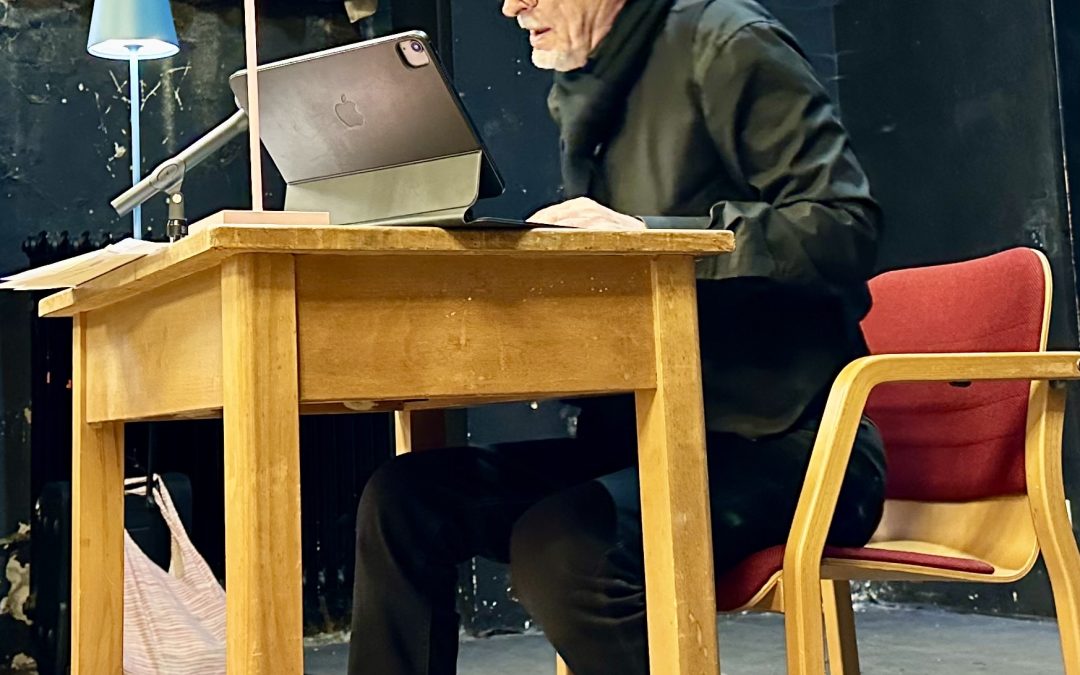 Lesung mit Maximilian Achatz: Die letzten Tage der Menschheit (Karl Kraus)