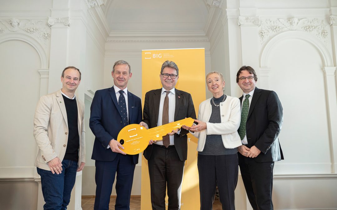 Feierliche Eröffnung des neuen Schulgebäudes